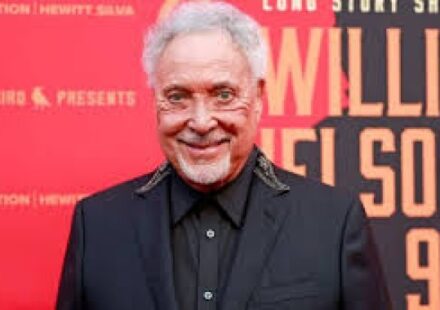 tom jones net worth
